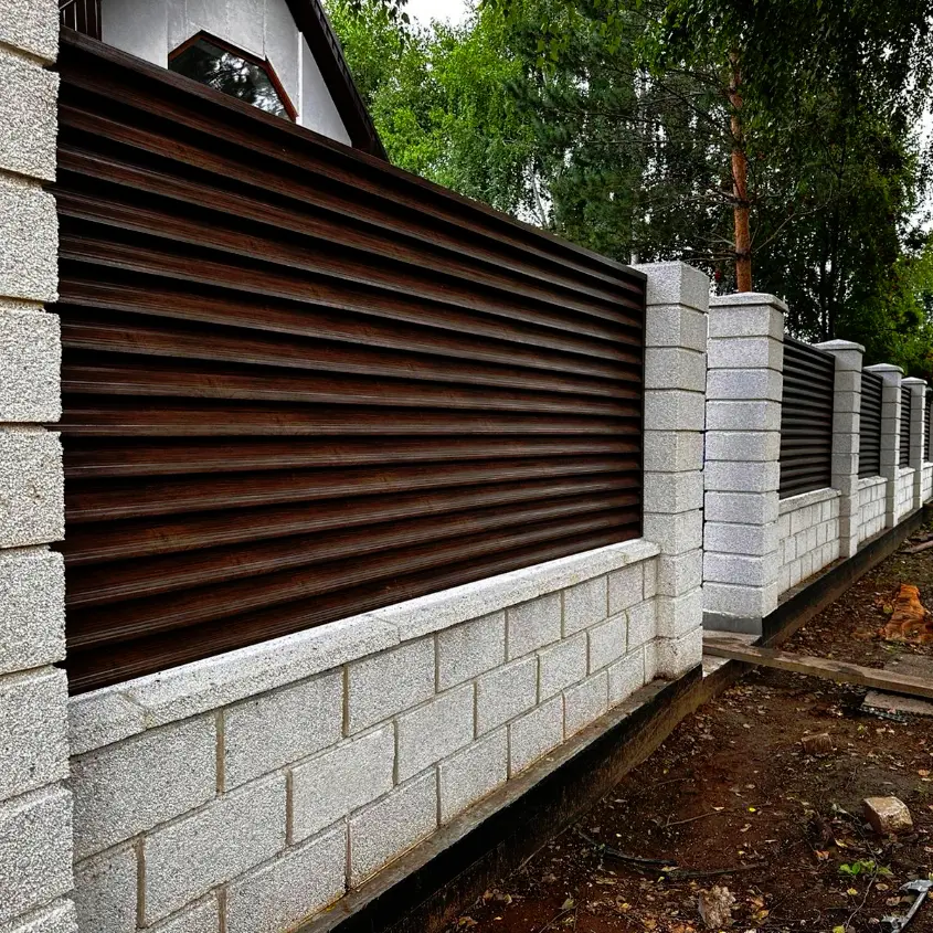 Фото 3 забор Еврожалюзи Темный Каштан 3D Принтек